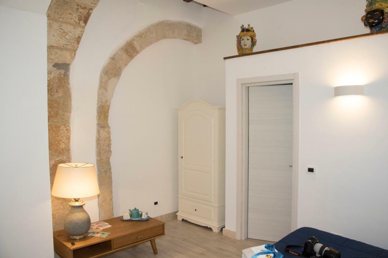 Residenze Dello Scirocco Villa Сиракуза Екстериор снимка